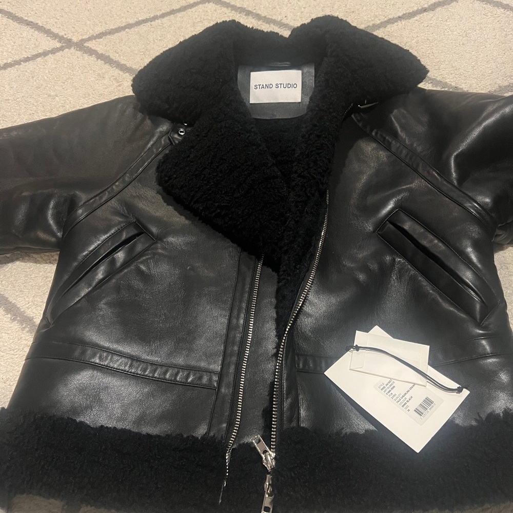 Brand new Stand Studio Black Leather Aviator Jacket with Shearling Collar，size34